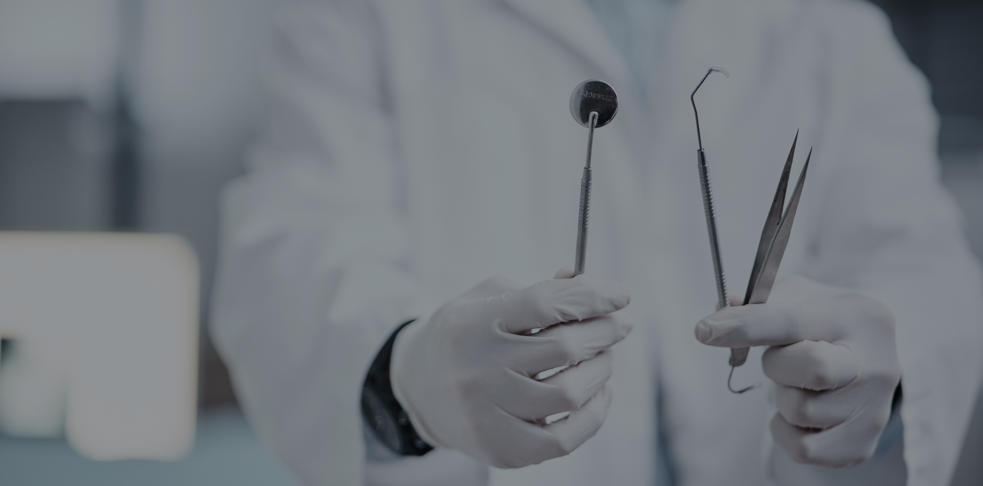 FOR ESTHETIC DENTAL CLINIC|심미연합치과의원|치의학박사(보존학전공) 보존과 전문의, 치의학박사(교정학전공) 통합치의학과 전문의<br>2인 원장 꼼꼼한 진료, 꾸준한 사후관리